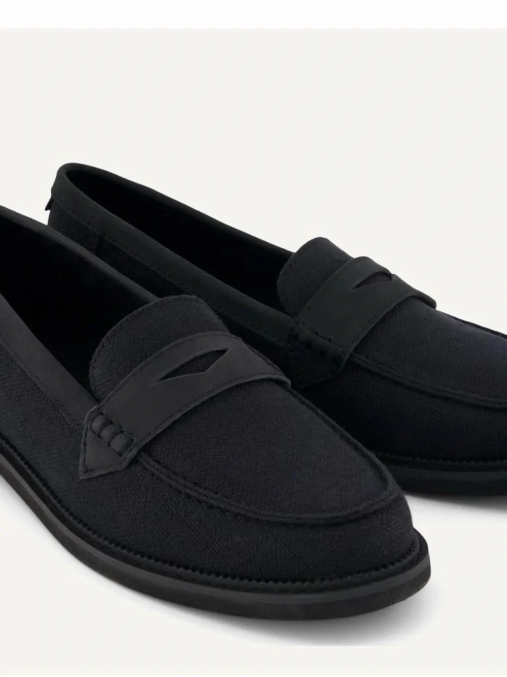NWT TOMS Women’s Marie Loafer